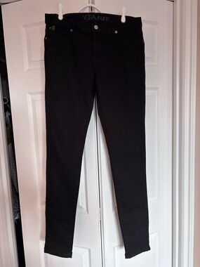Made in Canada Black Mid Rise Skinny Jeans Long